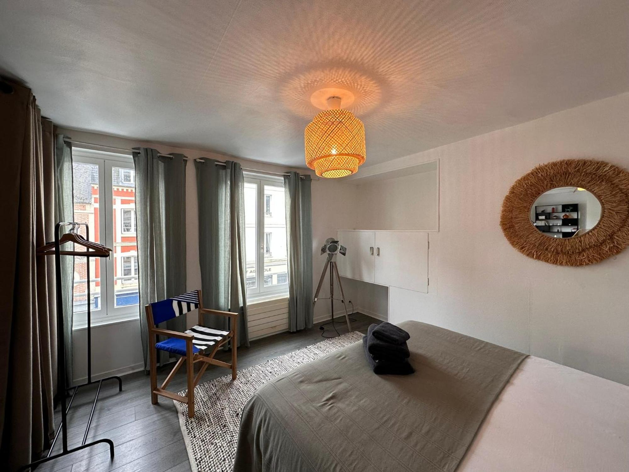 Large Apartment In City Center Honfleur Ngoại thất bức ảnh